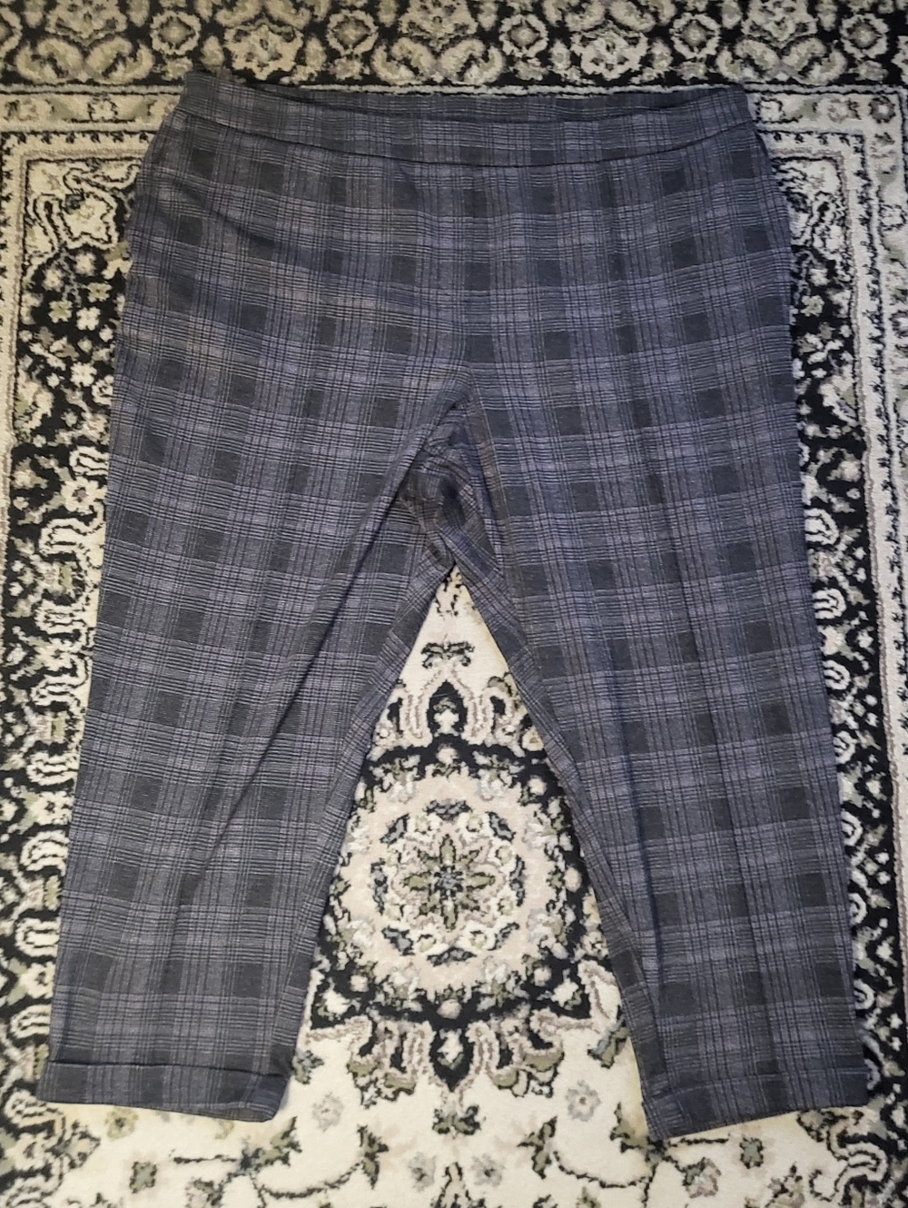 Gray Plaid Cropped Pants